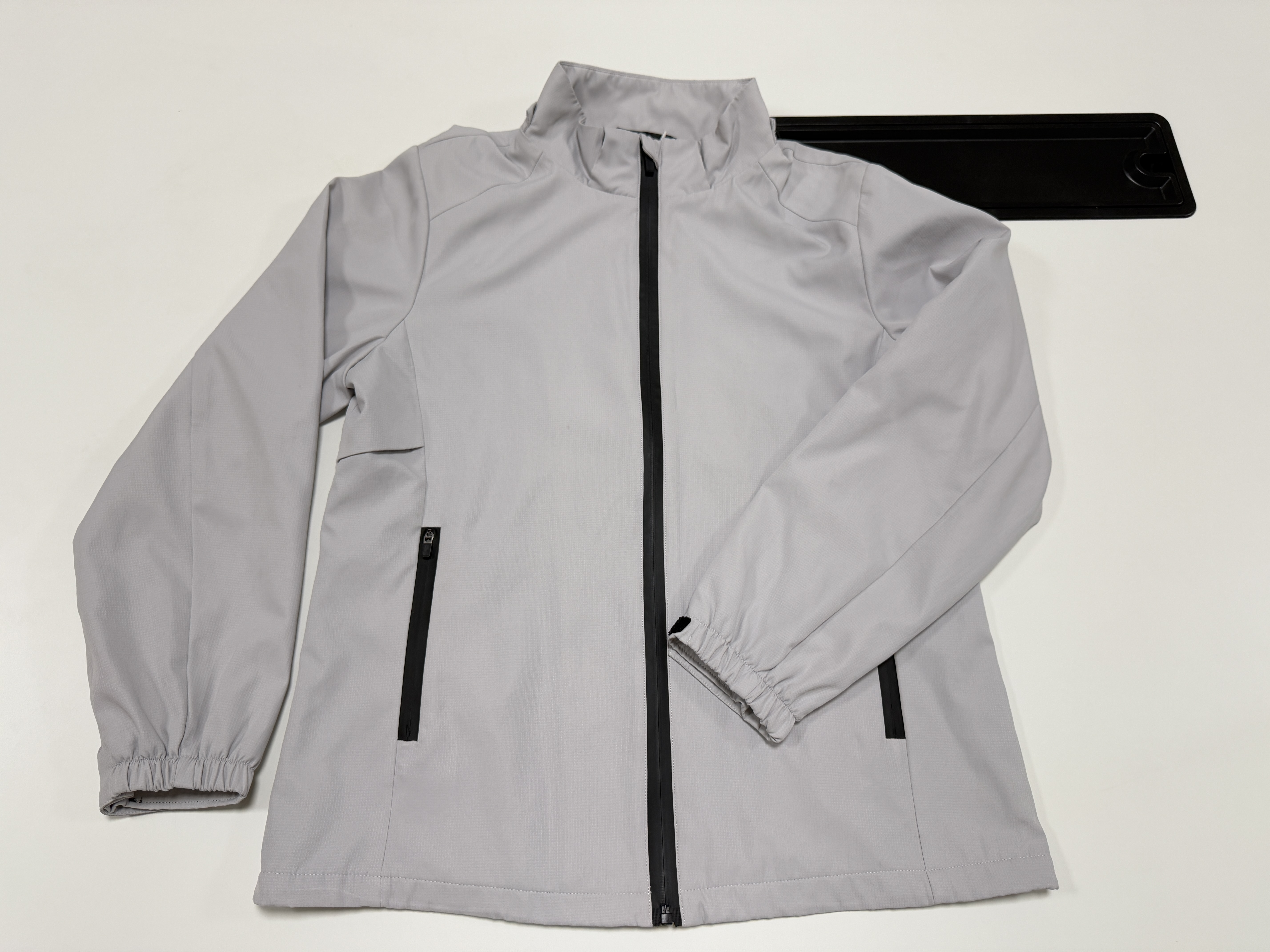 互联网科技 custom uniform case - 苏州路之遥科技股份有限公司 - Tech & Internet Uniform Case Study photo 1